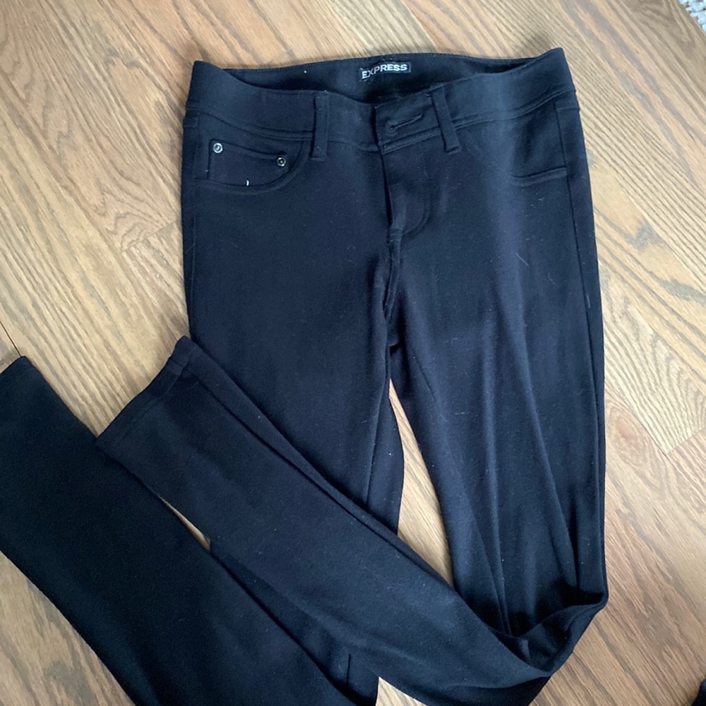 Black legging pants